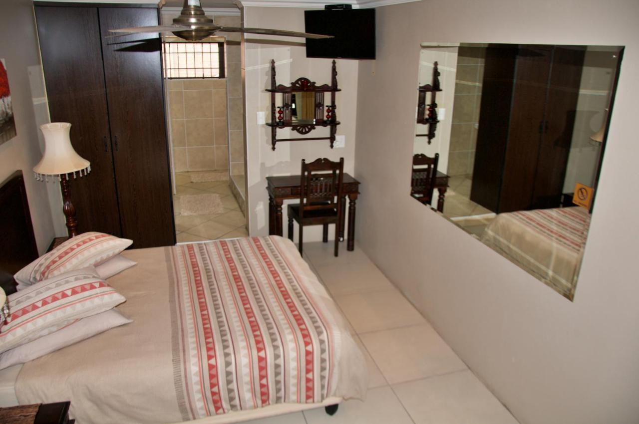 Mi Casa Guest House Uitenhage Exterior foto