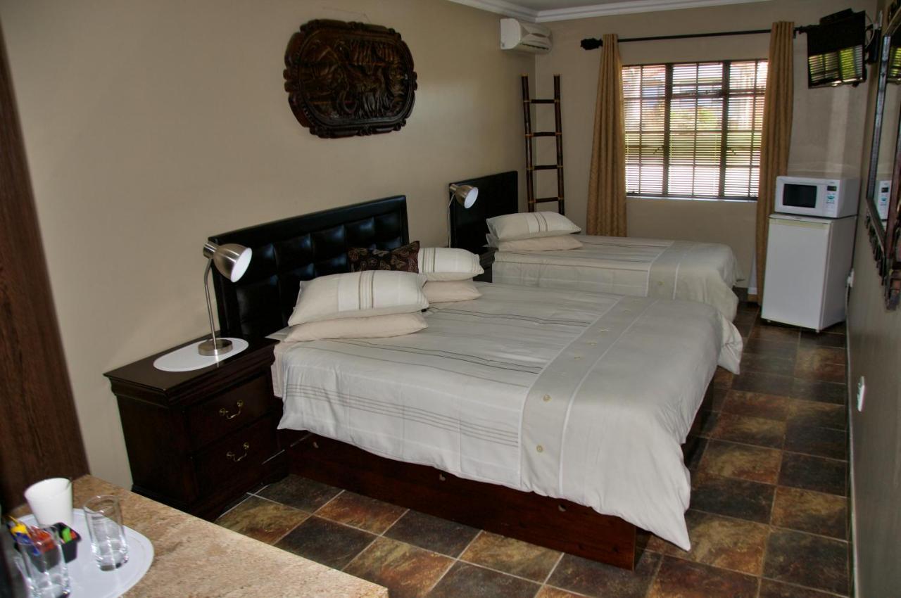 Mi Casa Guest House Uitenhage Exterior foto